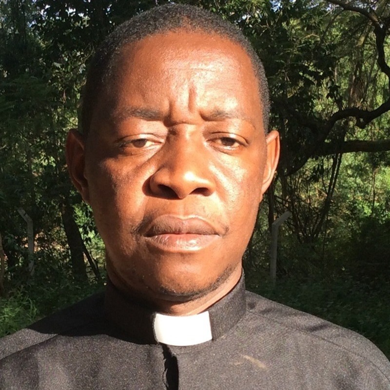 Mongoromo Parish - pastor - CO