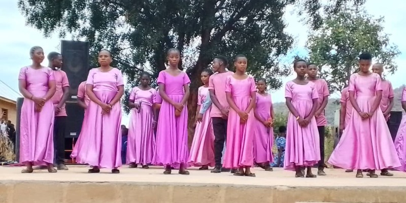 Sayuni Choir Kidoka with Dioce